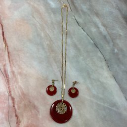 060 Set Of Chinese Carnelian Gold Tone Necklace And Earrings