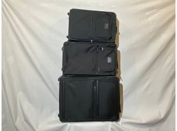 (QA46) Tumi  Brand Luggage Set 3 Pieces Various Sizes