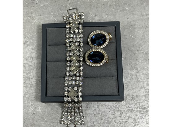 Vintage 60s Clear Rhinestone Bracelet And Blue Clip Earrings ( #097)