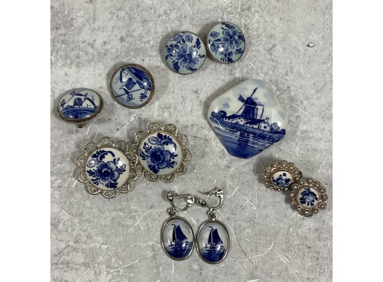 Vintage Lot Of Delft China  Blue And White Earrings And Brooch. ( #070)