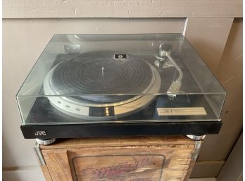 JVC Model QL-7 Turntable Record Player  Not Working !