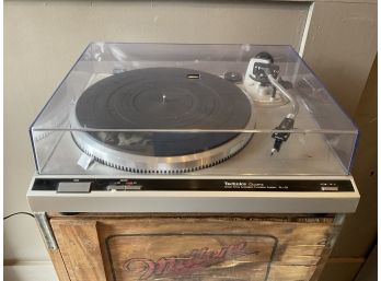 Vintage Technics SL-Q2 Record Player Turntable  (#006)