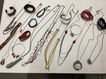 Fashion Necklaces & Bracelets