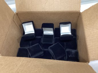 Box Of 20 Hinged Ring Boxes