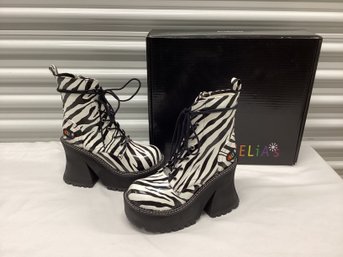 New In The Box Delias Wild Animal Zebra Platform Boots