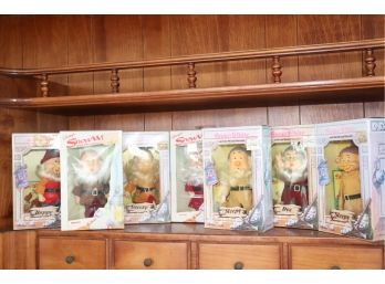 Enesco Snow White And The 7 Dwarfs Toys Collection