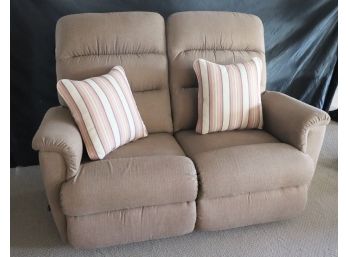 Comfortable Lazy Boy Motion Upholstery Recliner Loveseat With Linen Fabric & Square Throw Pillows