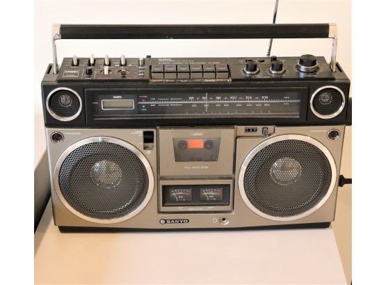 Vintage Sanyo Boombox Model M9990 Working Condition