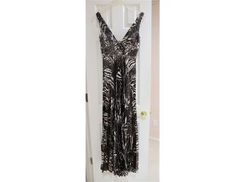 Pretty Sleeveless Evening Dress Size 4 By Sue Wong