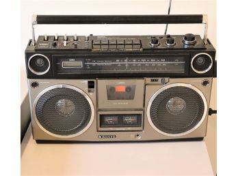 Vintage Sanyo Boombox Model M9990 Working Condition