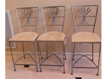 Quality Heavy Metal Wrought Iron Counter Stools With Sculpted Wood Seats & Sheaf Of Wheat Detail On Back