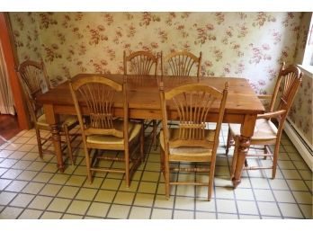 Country Style Farmhouse Pine Table With A Nice Honey Color Finish & Chairs With Woven Rush Seating