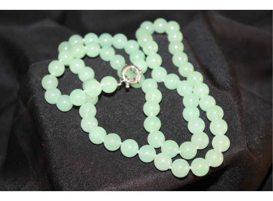 Long Jade Large Knotted Beaded Necklace With Pretty Silver Clasp