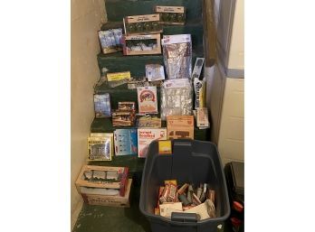 Collection Of Assorted HO Scale NOS Model Train Accessories, Assorted Items & Makers As Pictured