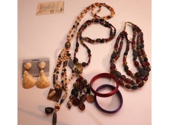 Natural Colored Vintage Unused Costume Jewelry  3 Necklaces, 2 Bracelets & Pair Of Earrings