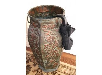 Highly Embossed Metal/Aluminum Umbrella Stand With Woven Handles And Grape Cluster Design