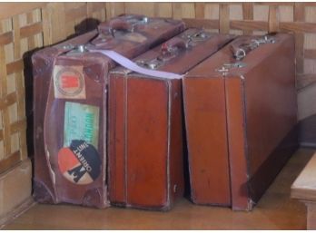 Three Vintage Era Leather Suitcases In Very Good Condition With Leather Handles
