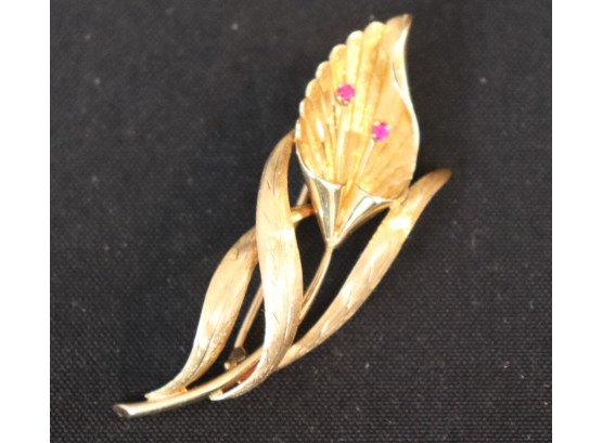 18K YG Exquisite Lily/Flower Pin With 2 Ruby Accent Stones