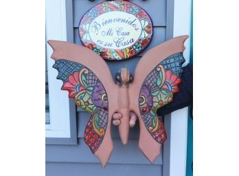 Pretty Painted Ceramic Butterfly & Outdoor Welcome Sign Bienvenidos