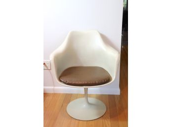 Vintage Knoll Herman Miller Chair