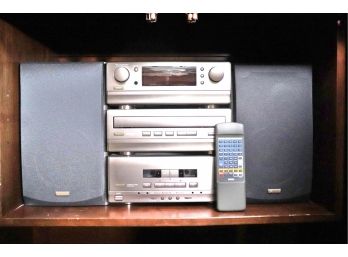 Yamaha Stereo System With Speakers & Cassette Player