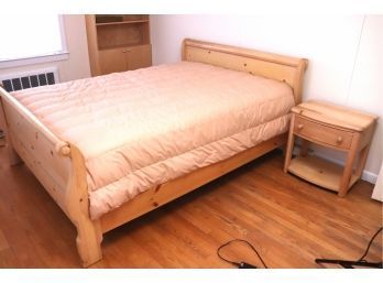 Stanley Furniture Blond Wood Sleigh Bed & Nightstand