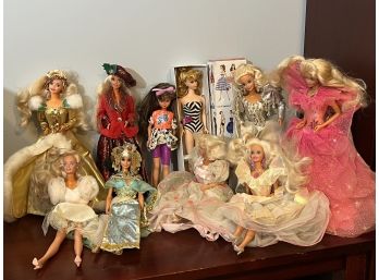 Collection Of Vintage Barbie Dolls 1980s & Reproduction 1959 Doll With Box