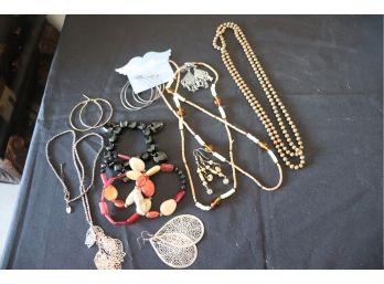 Collection Of Assorted Womens Jewelry
