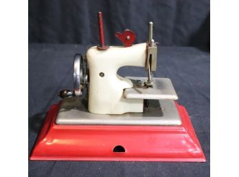 Vintage Toy Sewing Machines Casige Made In Germany & Sew O Matic  Senior A Straco Machine