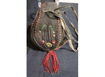 Vintage Handmade Native American Leather/Beaded Pouch, Nice Beadwork Along The Edges With A Leather Insid