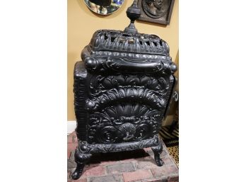 Vintage Ornate Cast Iron Wood Burning Stove Jewell Stoves & Ranges Detroit Stove Work Includes Faux Brick