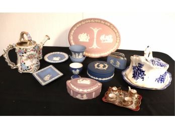 Wonderful Wedgwood Lot & Porcelain Collectables