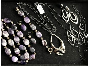 Fun Lot Of Three Necklaces, Included By Alex Bittar, A Bracelet And 2 Pairs Of Earrings