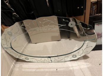 Pretty Oval Mirror-in Venetian Style Frame