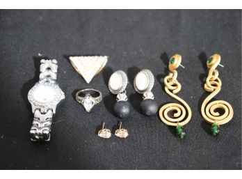 Womens Assorted Costume Jewelry  Pierced Earrings & More
