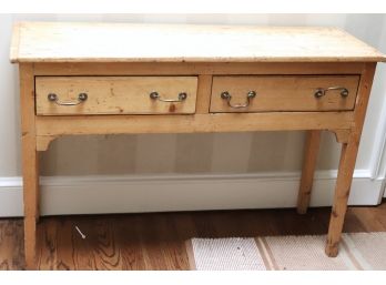 Rustic Farm Style Console With A Nice Aged Look Great For Any Space
