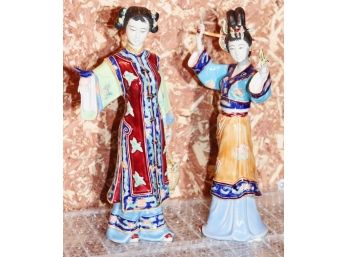 2 Pretty Asian Porcelain Figurines