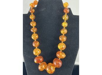 Graduated Amber Beaded Necklace With 14k Gold Clasp. (Marked 585)
