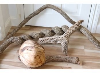 Assorted Driftwood Pieces The Large Piece Is Approx. 4 Feet Long, Great For Home Decor & Craft Projects