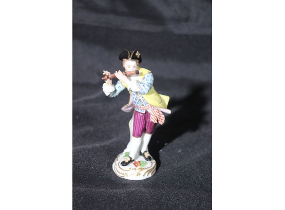 Antique Meissen Porcelain Figurine Of A Man Playing The Lute