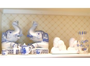 Pair Of Fabulous Blue & White Asian Style Bookends & Miniatures