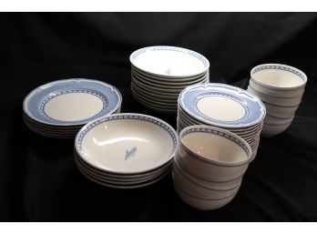 Collection Of Villeroy & Boch 'Casa Azul' Includes 6 Large Plates, 9 Small Bowls, 15 Dessert Plates, 16 Larger
