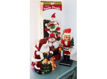 Christmas Lot With Stacked Snow People, Santa Cookie Jar & Nutcracker