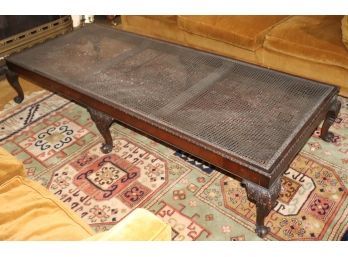 Antique Anglo-Indian Daybed Made In London With Carved Legs