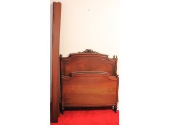 Pair Of French Style 1920s Twin Beds With Carved Wood Bow Detail