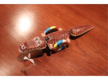 Vintage Wind Up Tin Alligator Toy