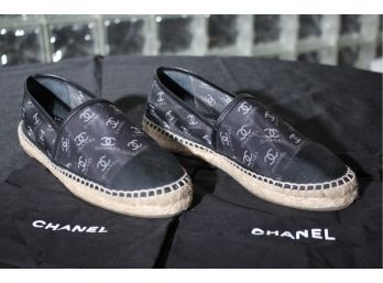 Womens Chanel Espadrille Sandals In Black Leather & Mesh Net  Size 39