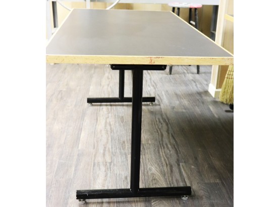 Very Good Quality Folding Table, Great For Crafts Or Special Occasions