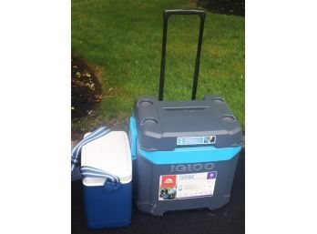 Igloo Maxcold Latitude Cooler, Holds Up To 98 Cans Includes Small Cooler