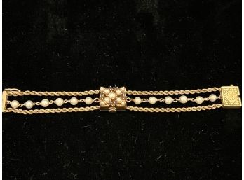 14k YG 6.5' Pearl & Sapphire Peek-A-Boo Geneva Ladies Watch W/Rope Chain & Pearl Bracelet
